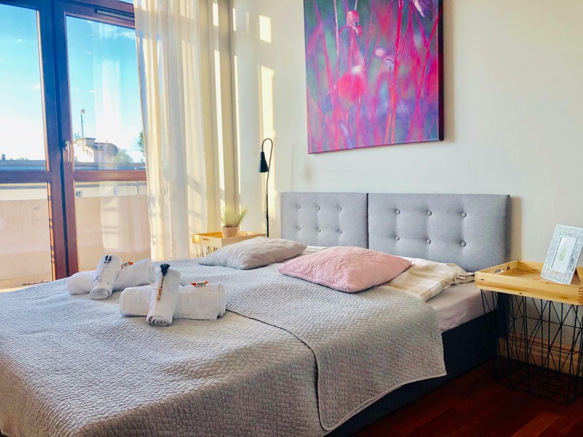 75M2 Apartament Kopernik Z Widokiem Na Jasna Gore Ченстохова Экстерьер фото